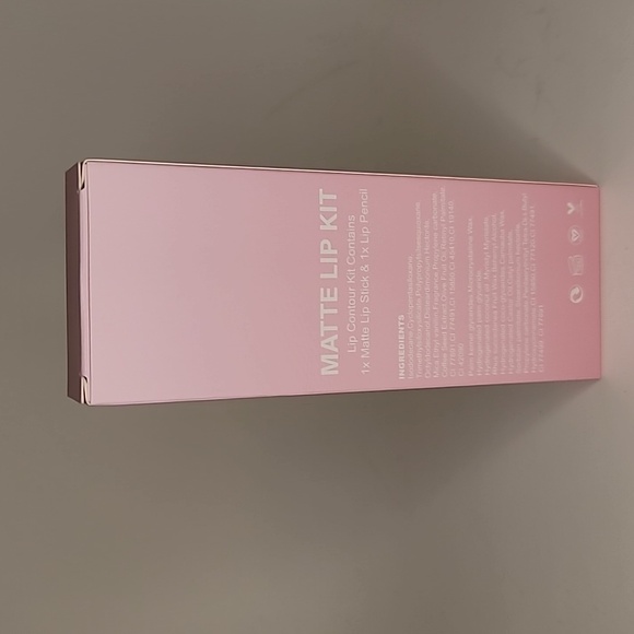 Pink-U-Lush Matte Lip Kit. #5 - Picture 8 of 8